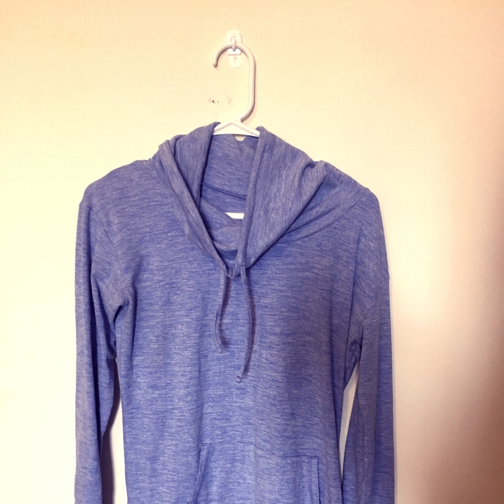 AERIE FITNESS PULLOVER!!